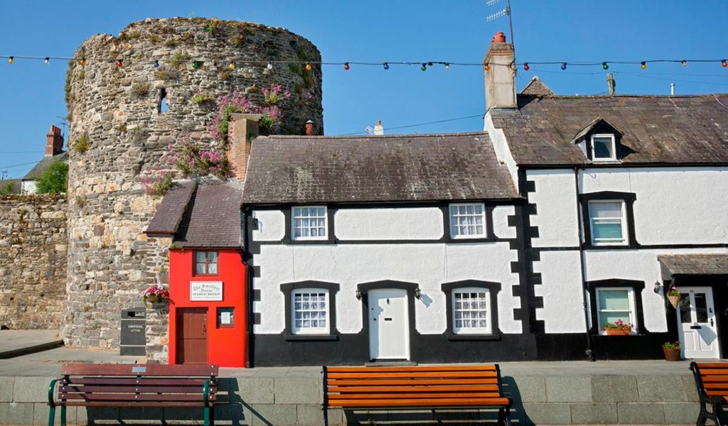 Ngôi nhà cổ nhỏ nhất nước Anh thu hút hàng chục nghìn du khách