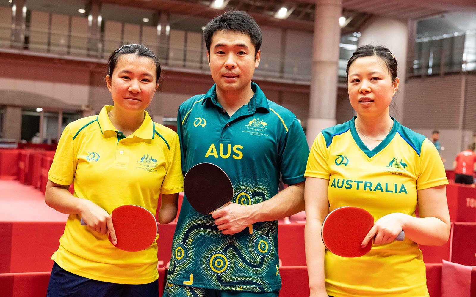 Ma Lin cùng hai tay vợt đồng hương Yang Qian và Lei Lina trong màu áo Australia